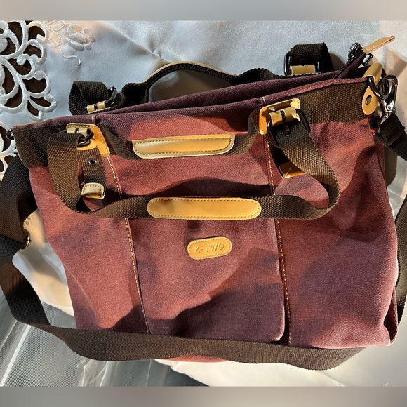 K-Two BNWOT Massenger shoulder or crossed body purple canvas bag. Cute style. - Picture 7 of 11